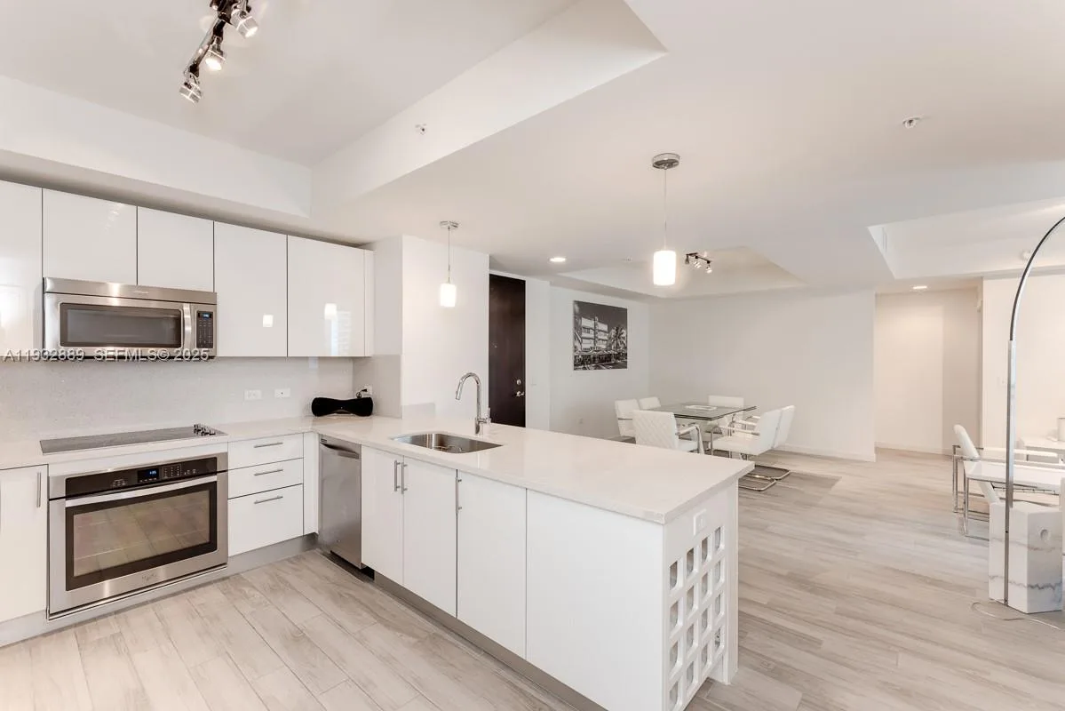 999 SW 1st Ave # 3216, Miami, FL 33130 photo 7