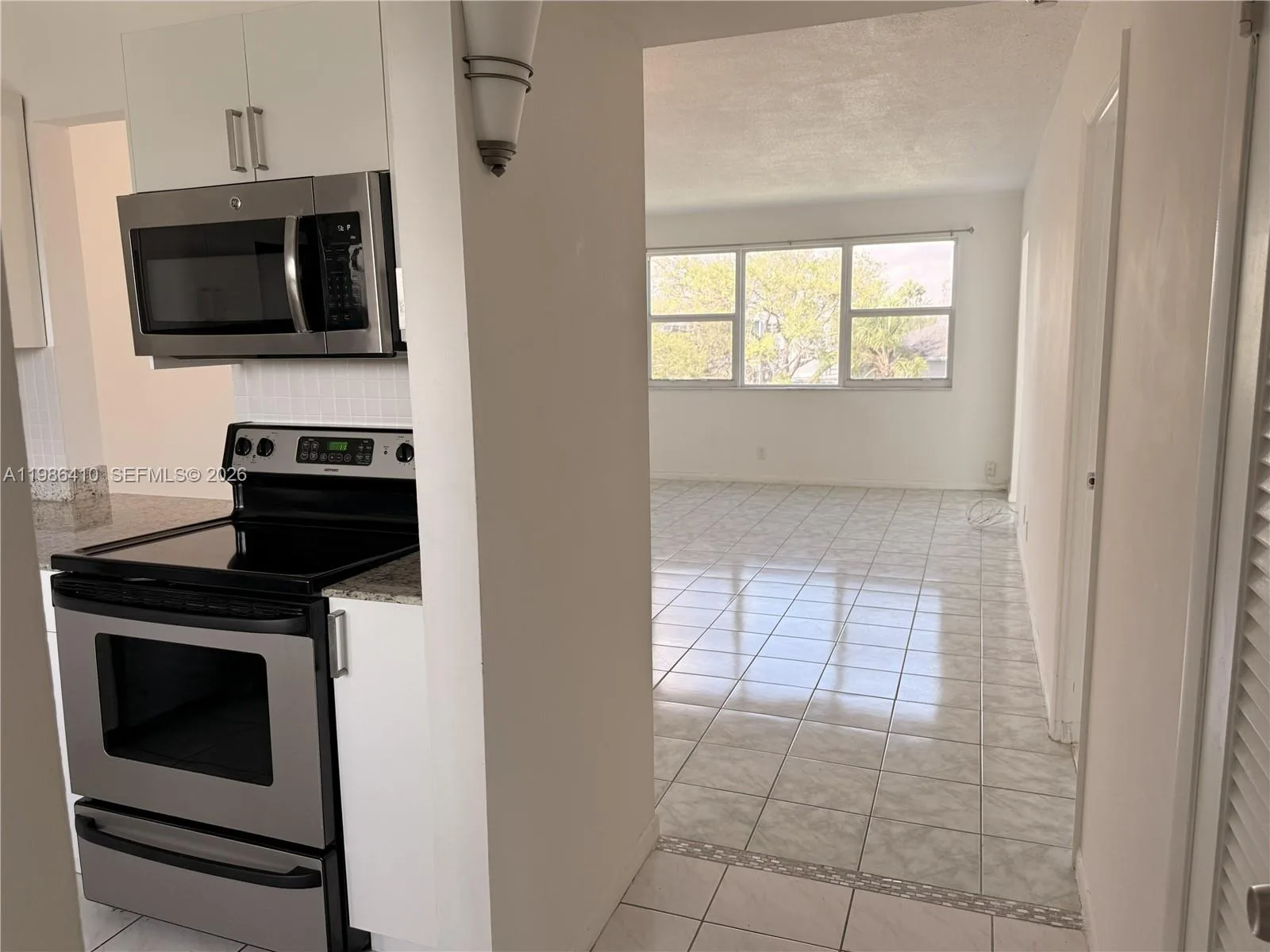 2223 Park Ln # 306, Hollywood, FL 33021 photo 4