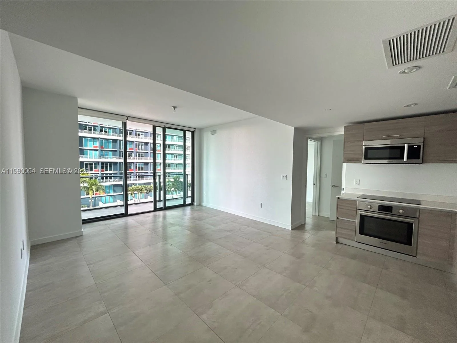 1300 S Miami Ave # 1607, Miami, FL 33130 photo 2