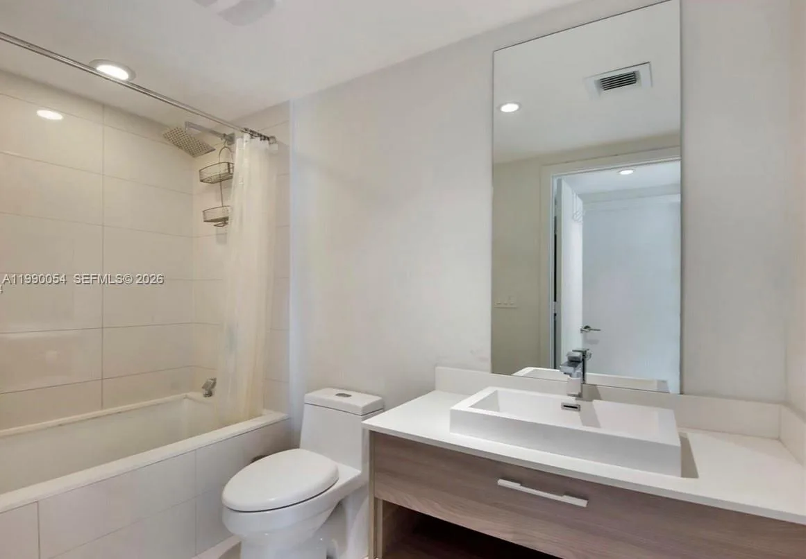 1300 S Miami Ave # 1607, Miami, FL 33130 photo 9