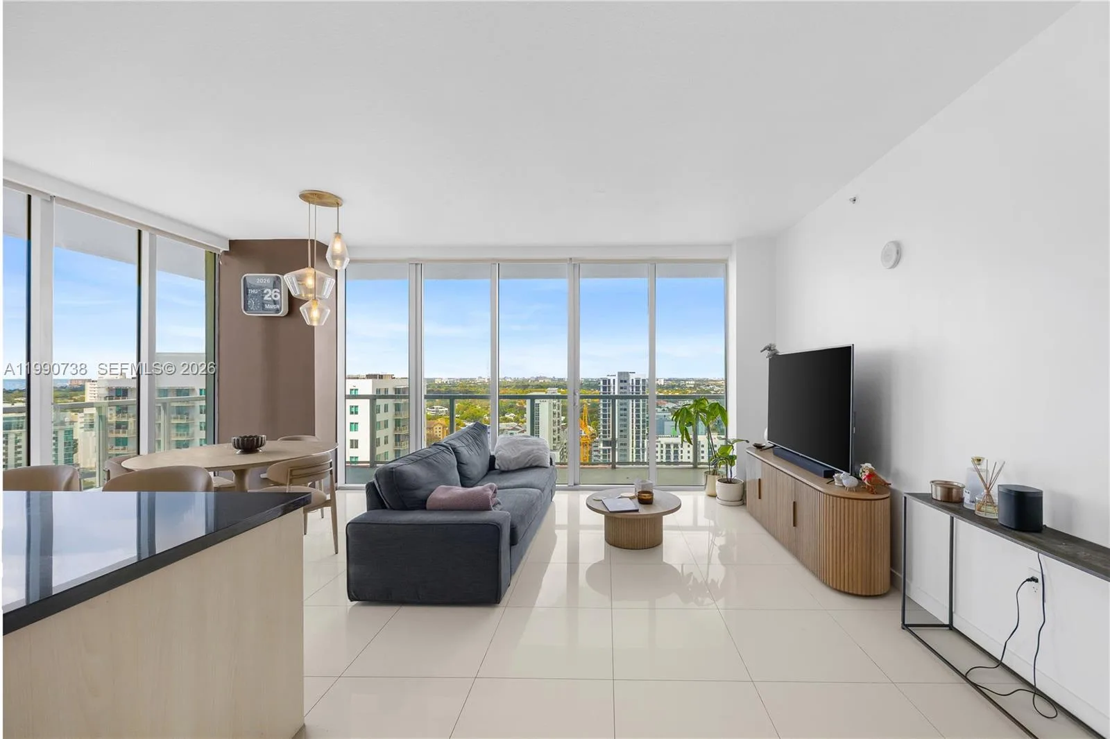 79 SW 12th St # 2401-S, Miami, FL 33130