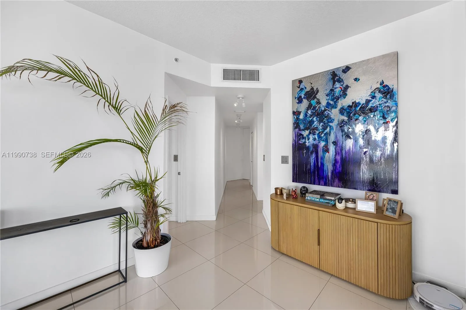 79 SW 12th St # 2401-S, Miami, FL 33130 photo 6