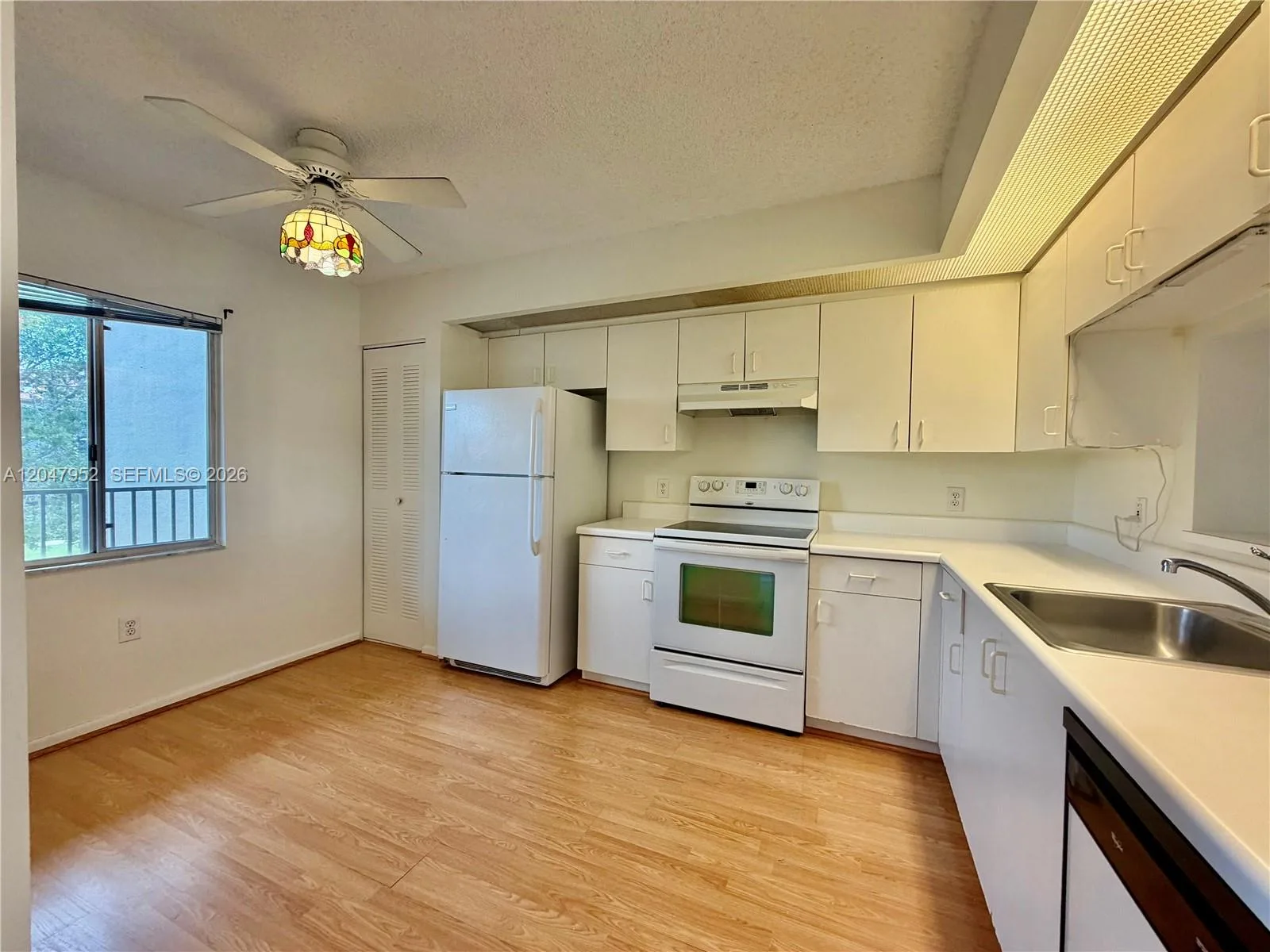 1351 SW 141st Ave # 308G, Pembroke Pines, FL 33027 photo 2