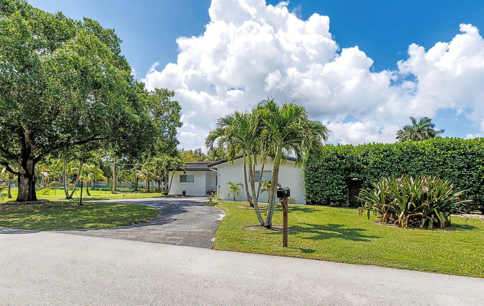 11821 NW 6th Court, Plantation, FL 33325 photo 5
