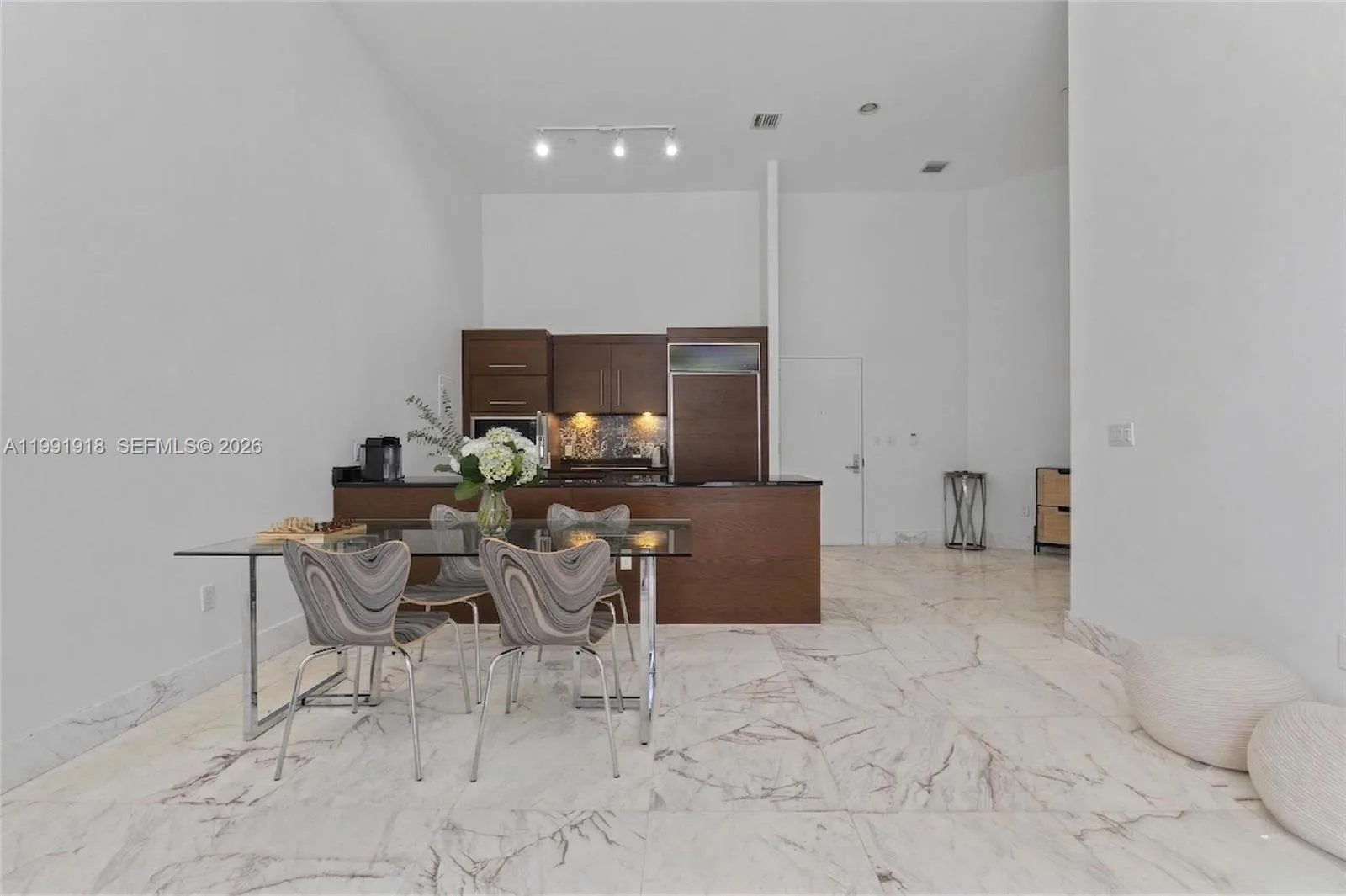 475 Brickell Ave # 2209, Miami, FL 33131 photo 10