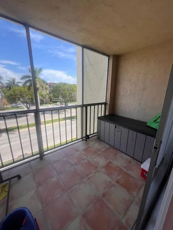 2000 Atlantic Shores Blvd # 404, Hallandale Beach, FL 33009