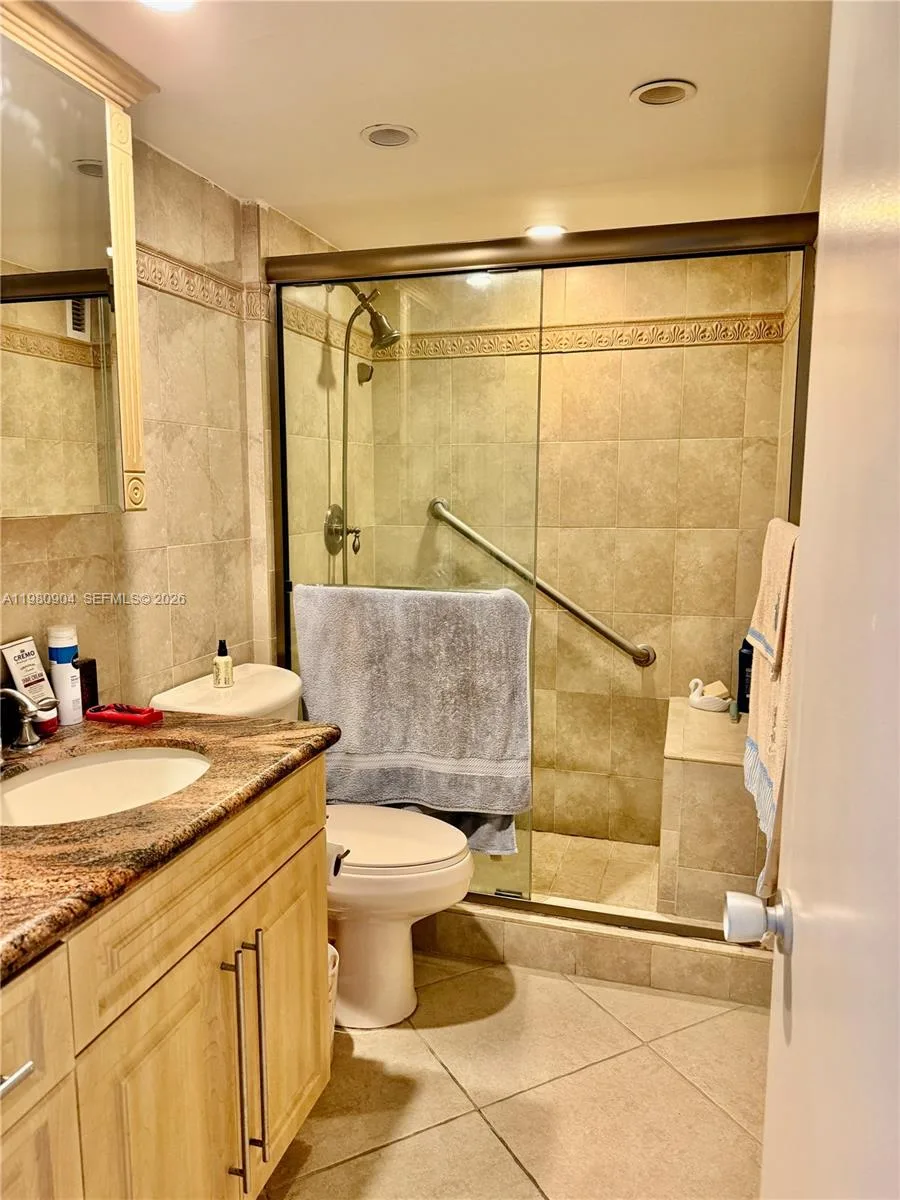 5005 Collins Ave # 304, Miami Beach, FL 33140 photo 5