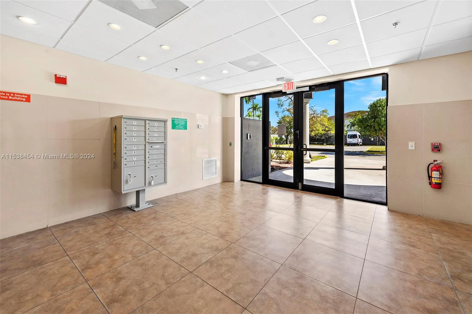2227 N Federal Hwy, Hollywood, FL 33020 photo 6