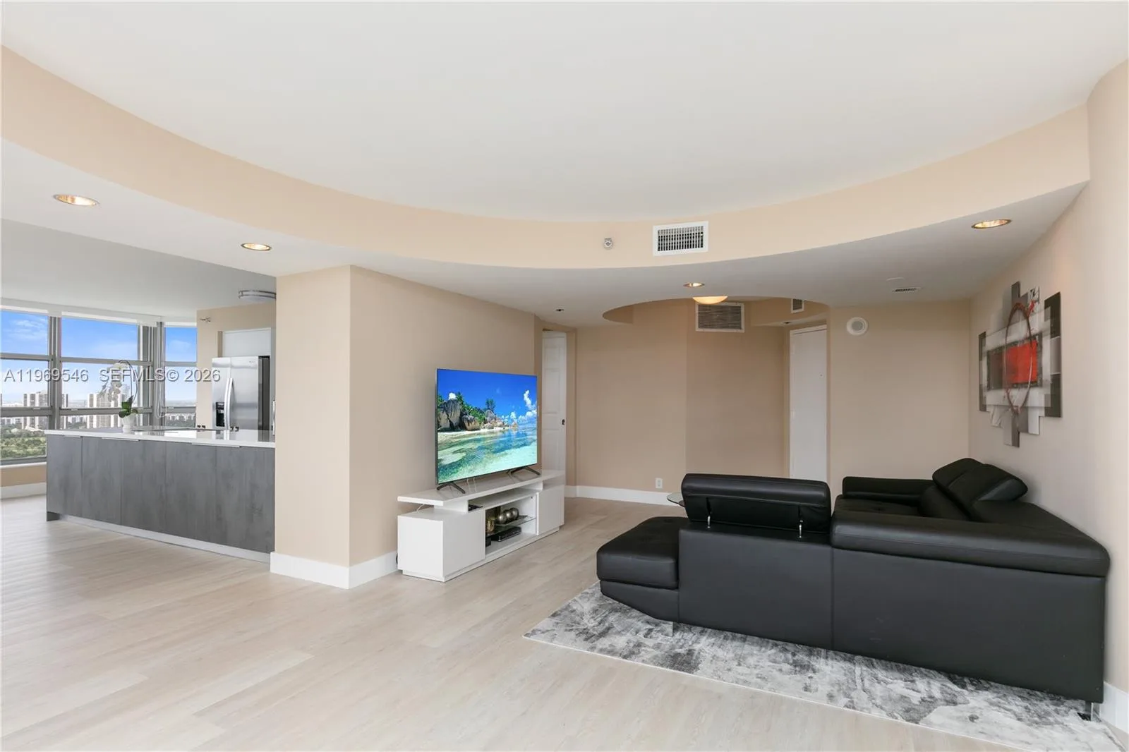 3500 Mystic Pointe Dr # 2603, Aventura, FL 33180 photo 3