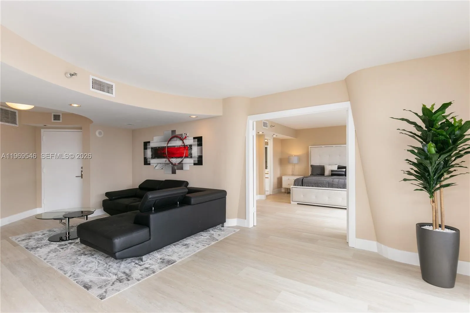 3500 Mystic Pointe Dr # 2603, Aventura, FL 33180 photo 4