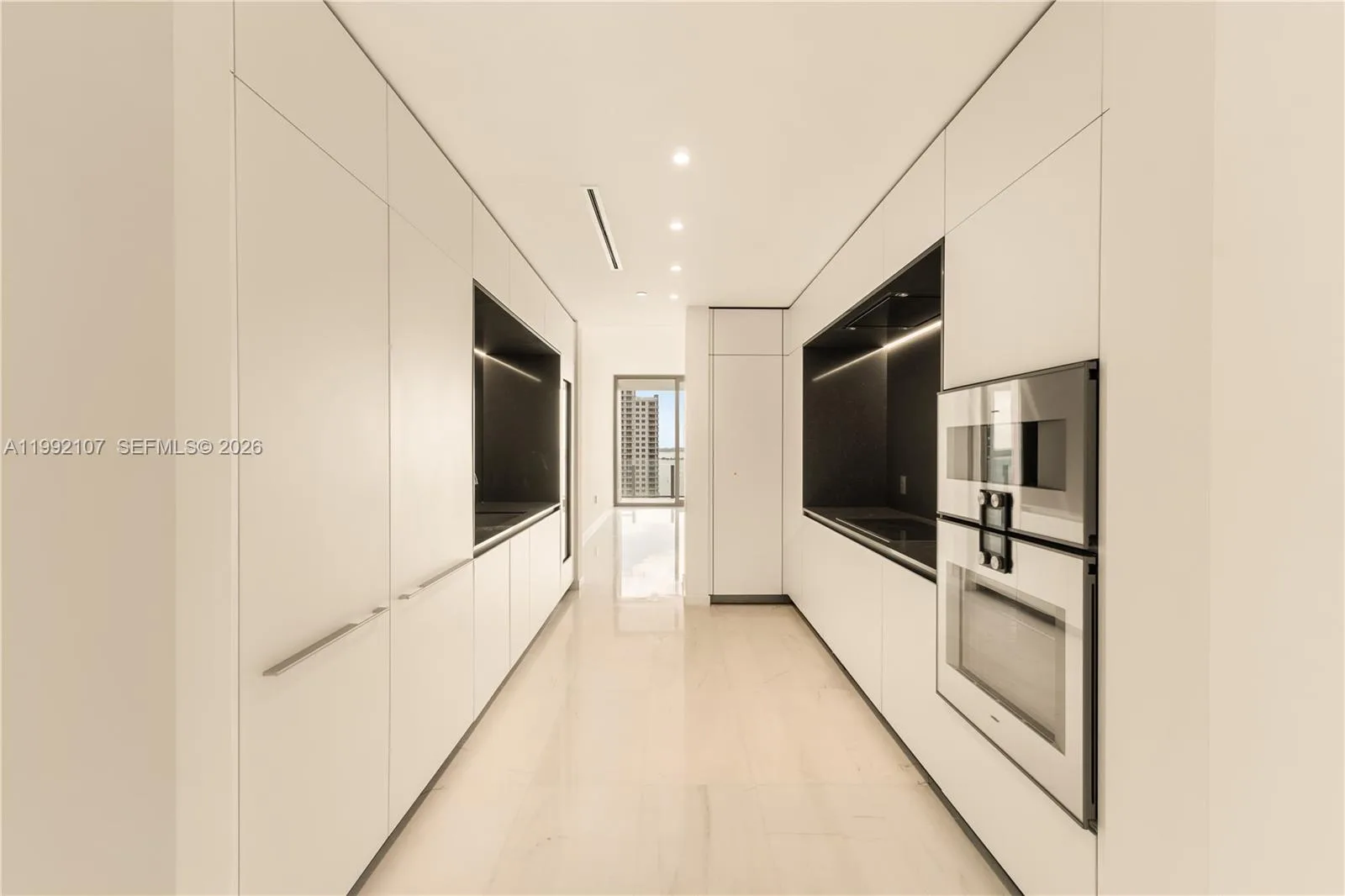 300 Biscayne Boulevard Way # 2103C, Miami, FL 33131 photo 11