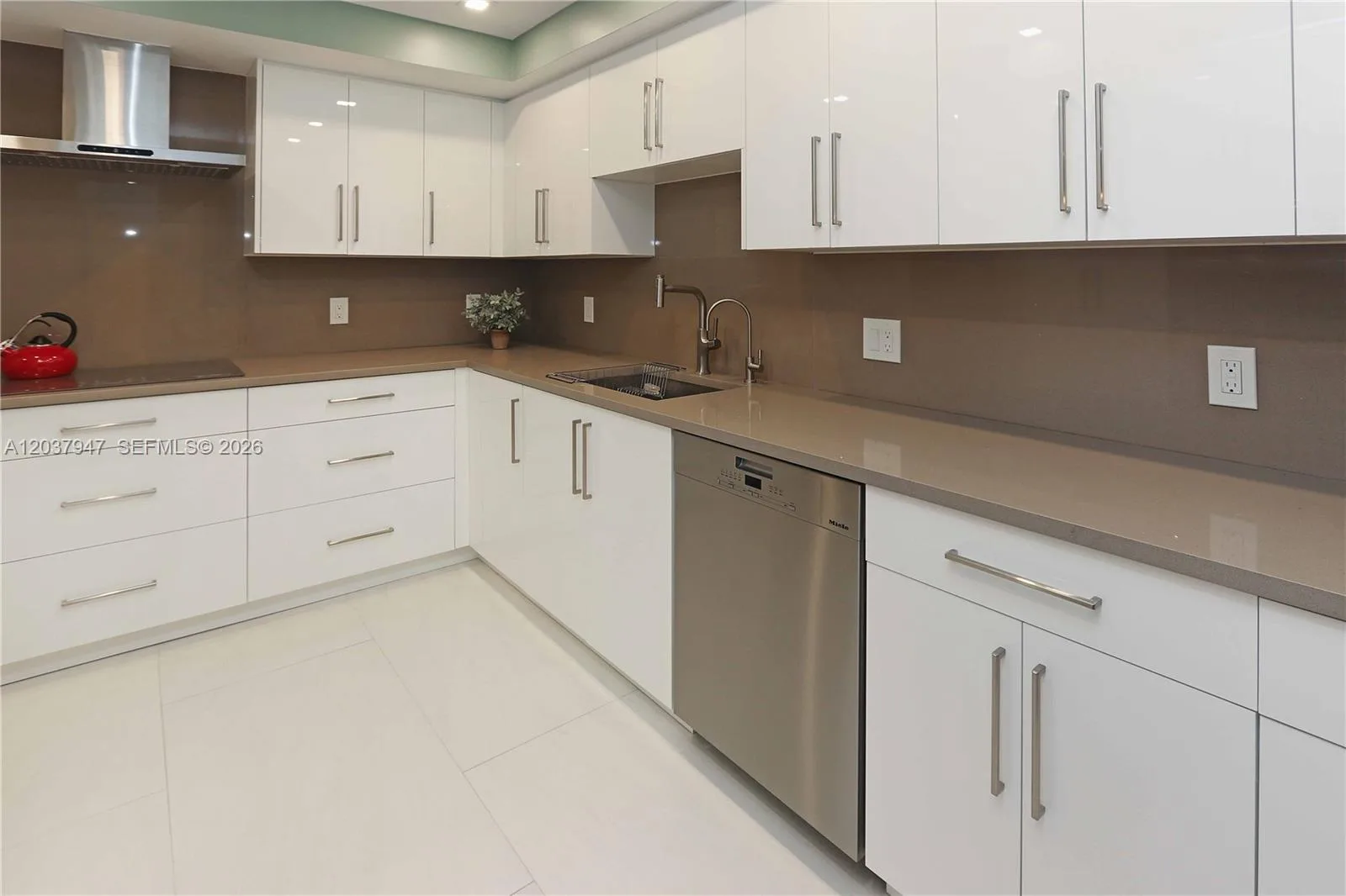 3900 Galt Ocean Dr # 403, Fort Lauderdale, FL 33308 photo 4