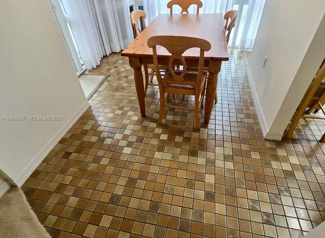 6423 Collins Ave # 207, Miami Beach, FL 33141 photo 13