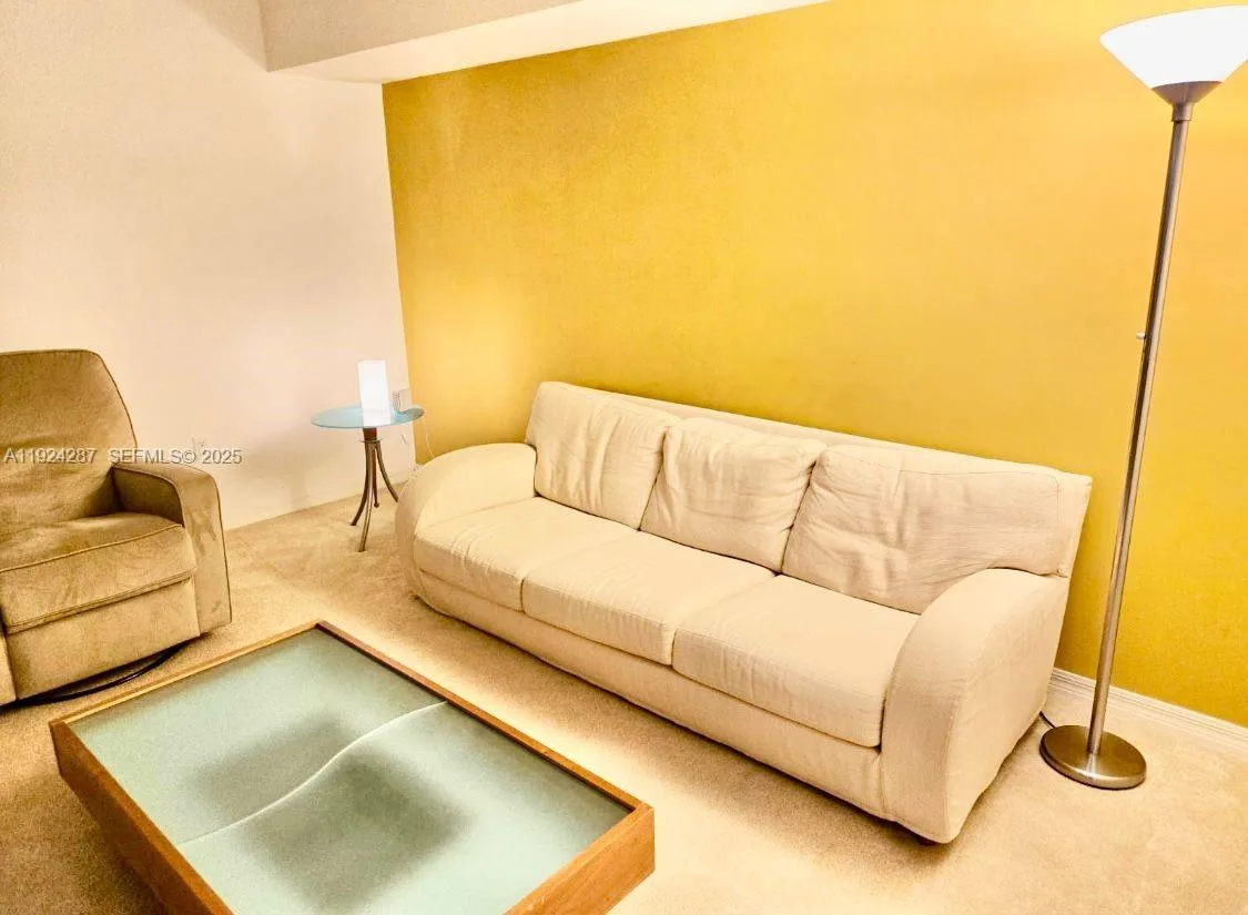 6423 Collins Ave # 207, Miami Beach, FL 33141 photo 3