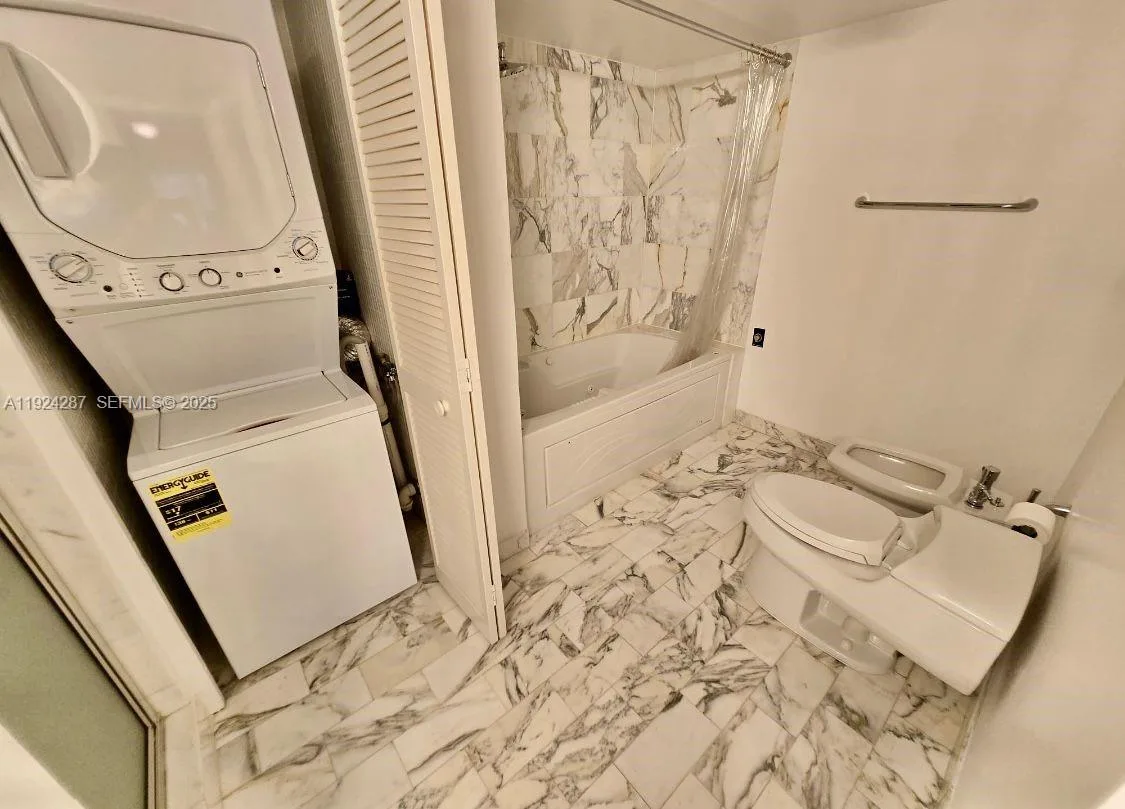 6423 Collins Ave # 207, Miami Beach, FL 33141 photo 4