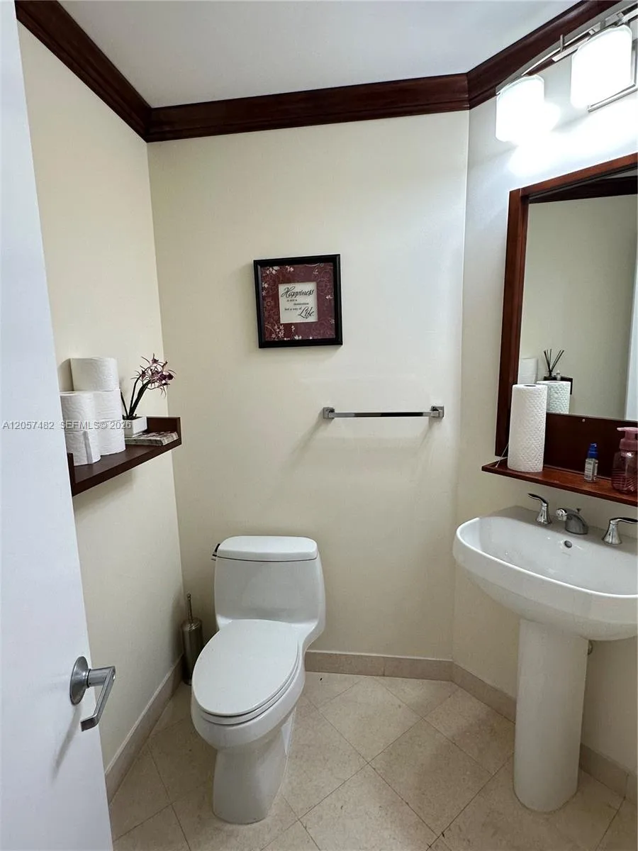 1060 E BRICKELL AV # 3001, Miami, FL 33131 photo 2