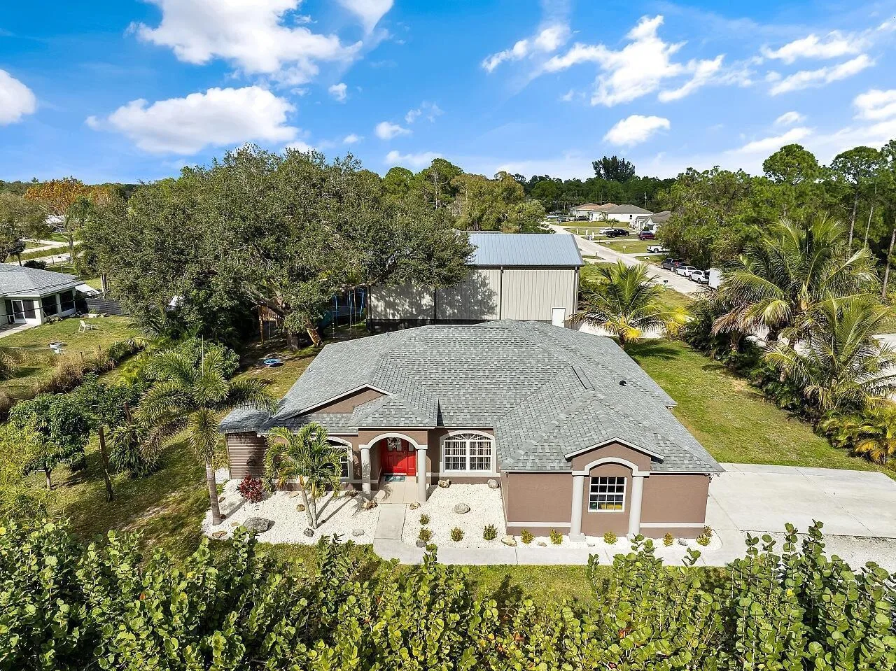 8015 97th Court, Vero Beach, FL 32967 photo 2
