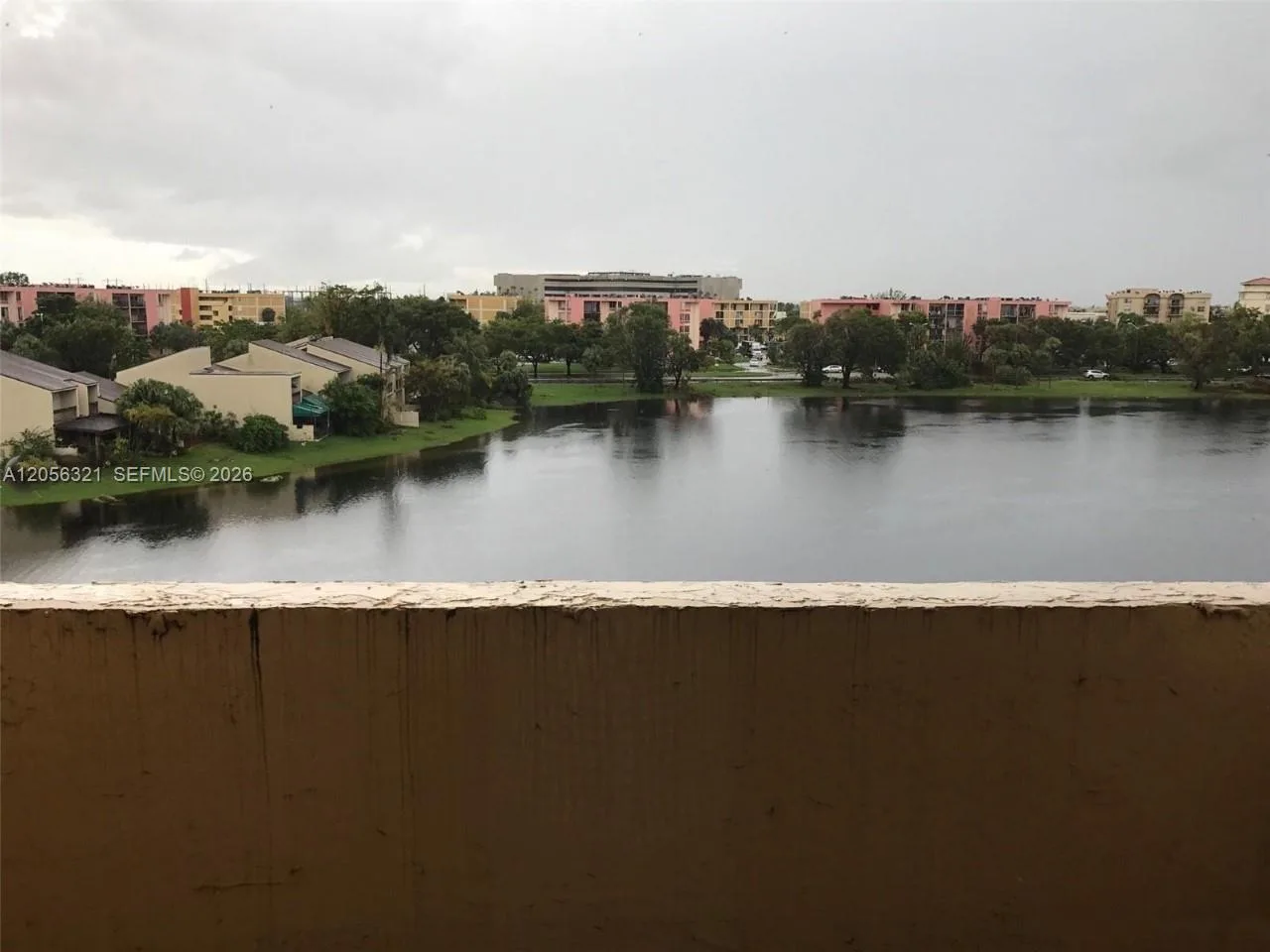 9359 Fontainebleau Blvd # F414, Miami, FL 33172