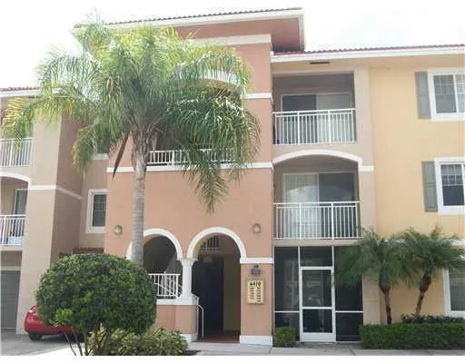 6410 Emerald Dunes Drive # 204, West Palm Beach, FL 33411