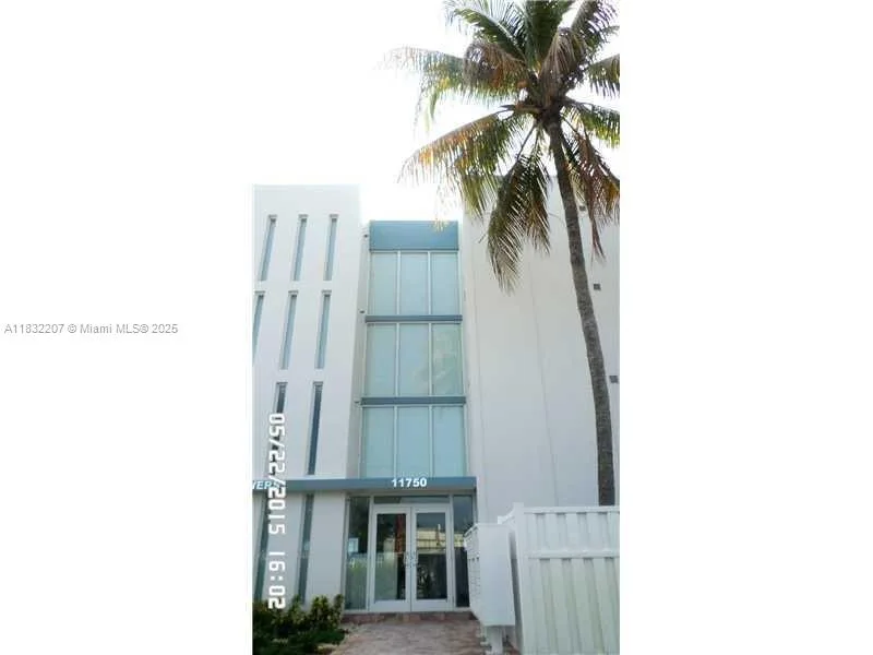 11750 NE 16th Ave # 102, Miami, FL 33161