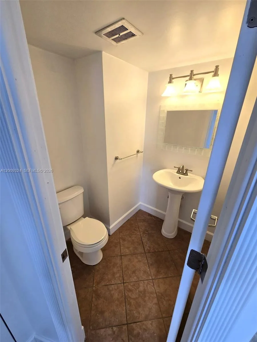 3703 NE 166th St # 609, North Miami Beach, FL 33160 photo 9