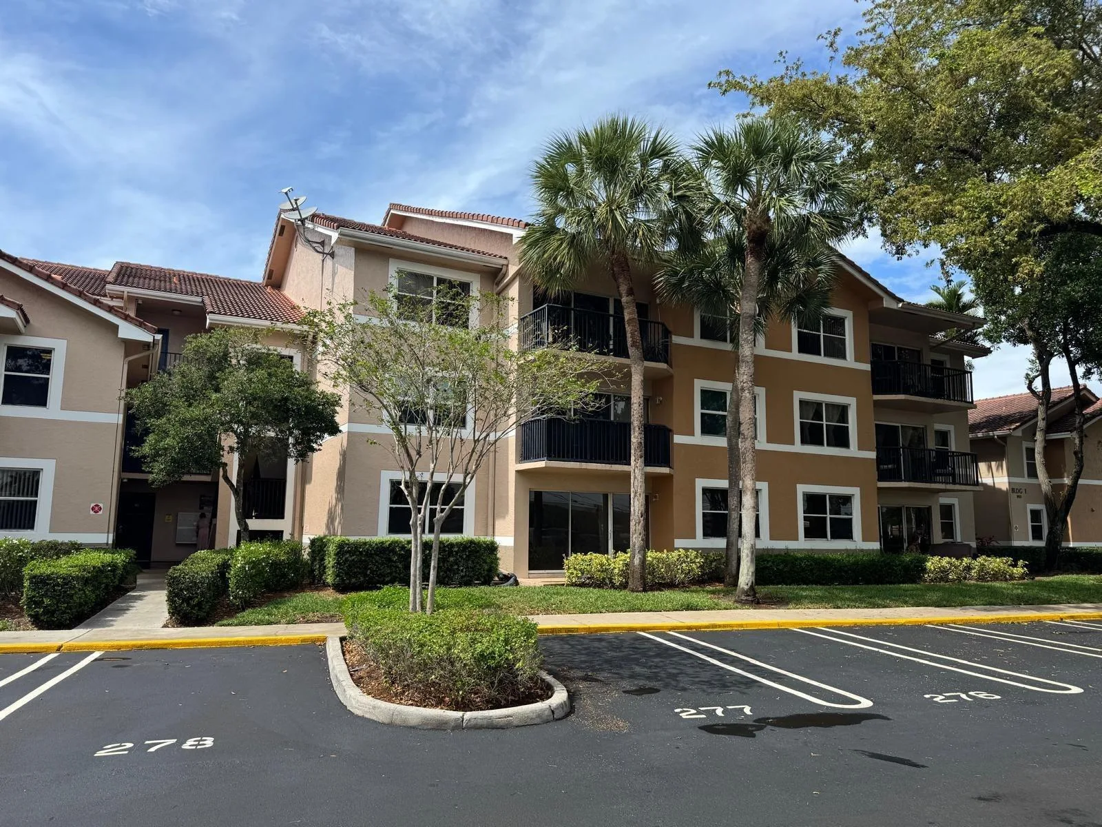 8955 Wiles Road # 206, Coral Springs, FL 33067