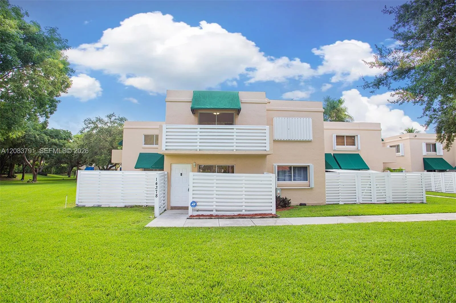 14378 SW 96th Ter, Miami, FL 33186