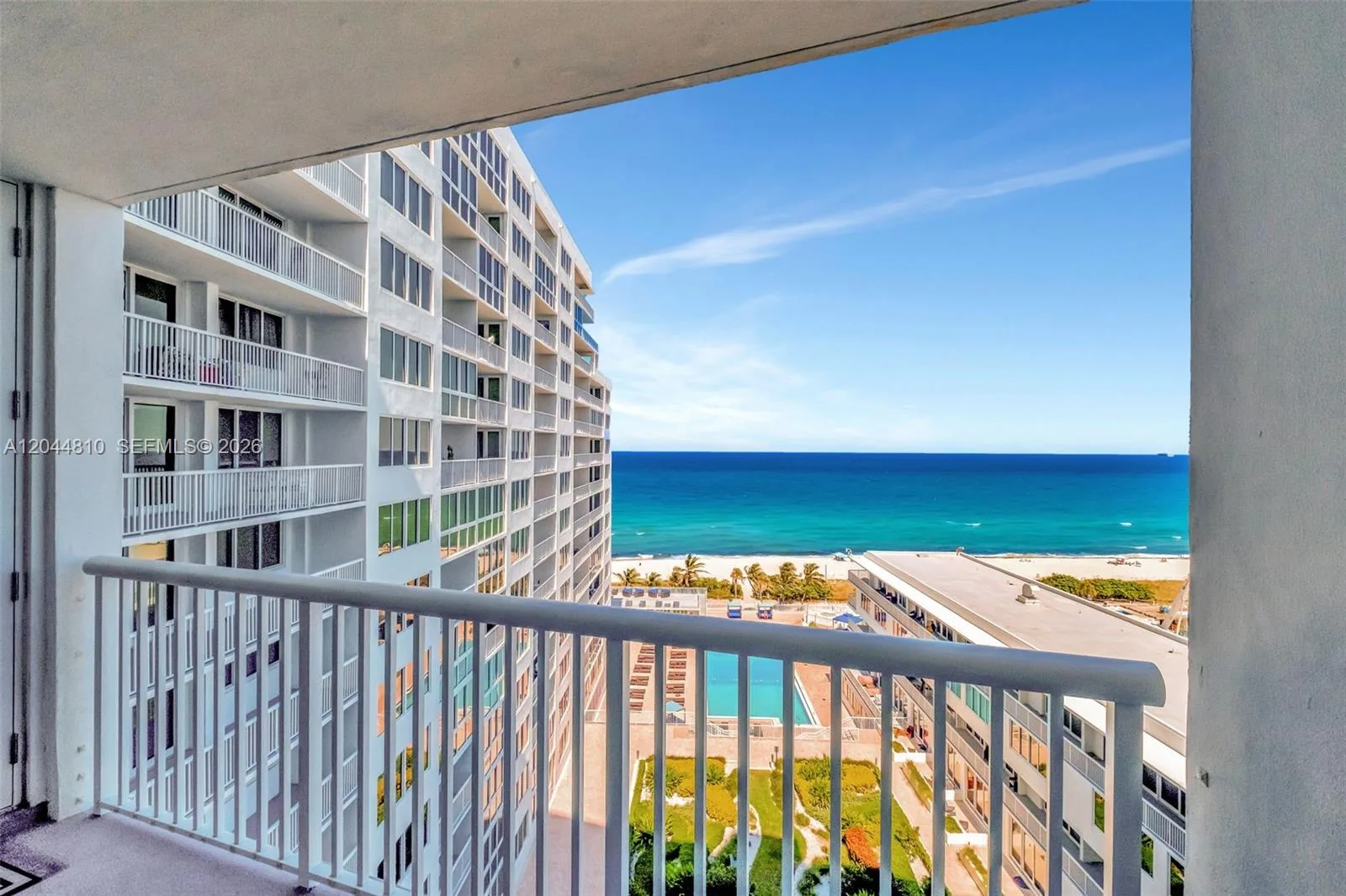 5401 Collins Ave # 928, Miami Beach, FL 33140 photo 2