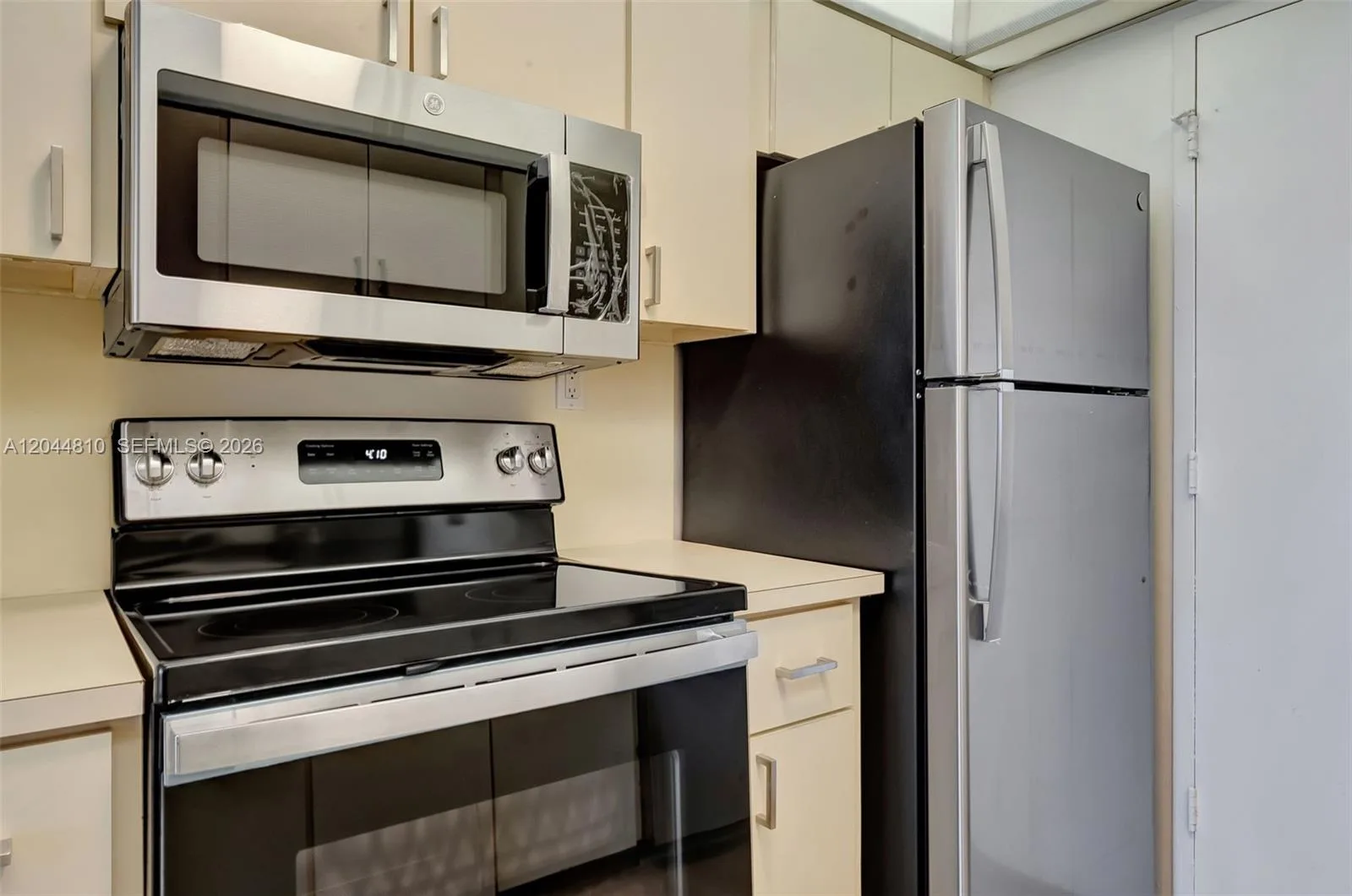 5401 Collins Ave # 928, Miami Beach, FL 33140 photo 7