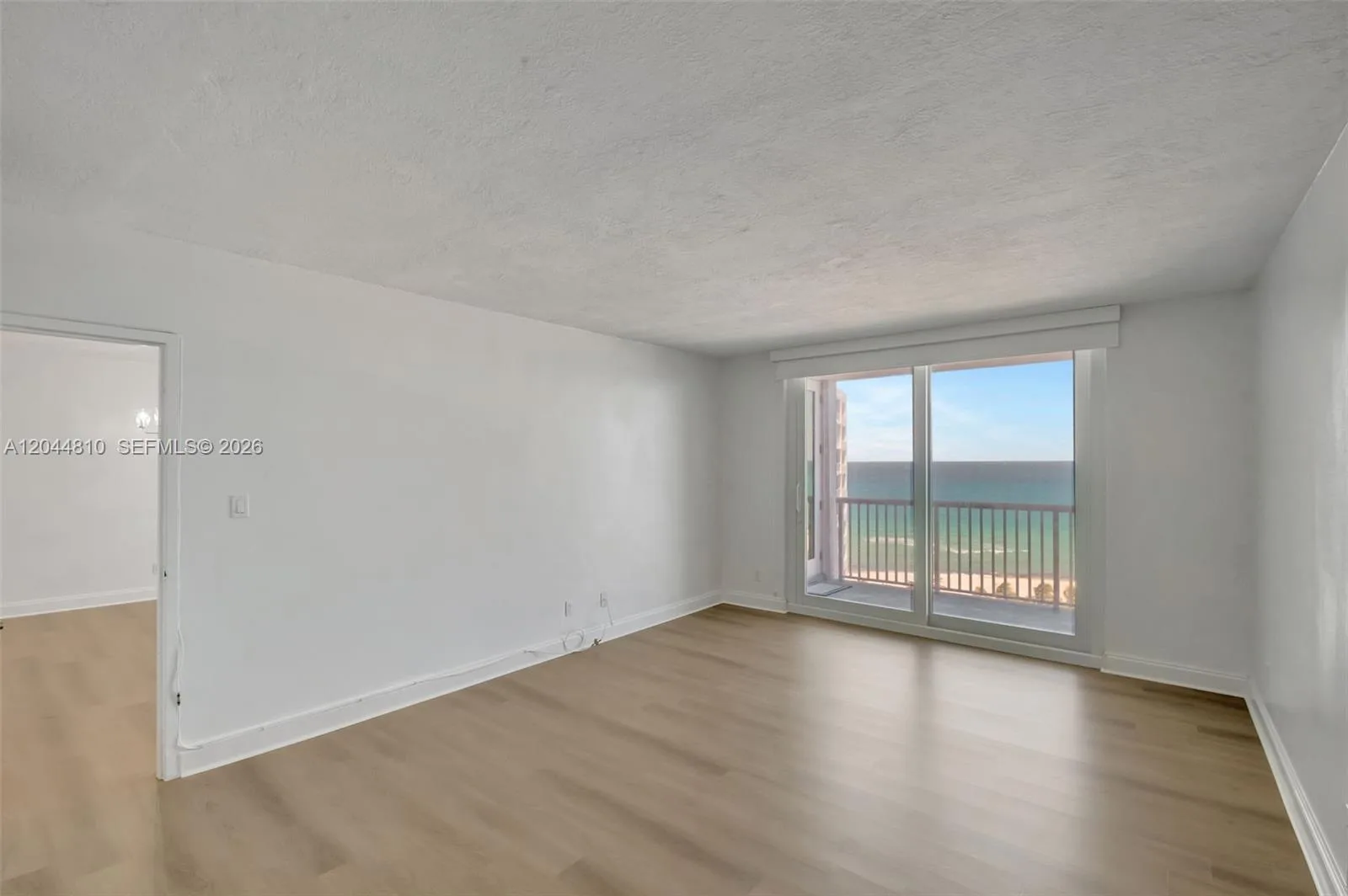 5401 Collins Ave # 928, Miami Beach, FL 33140 photo 9