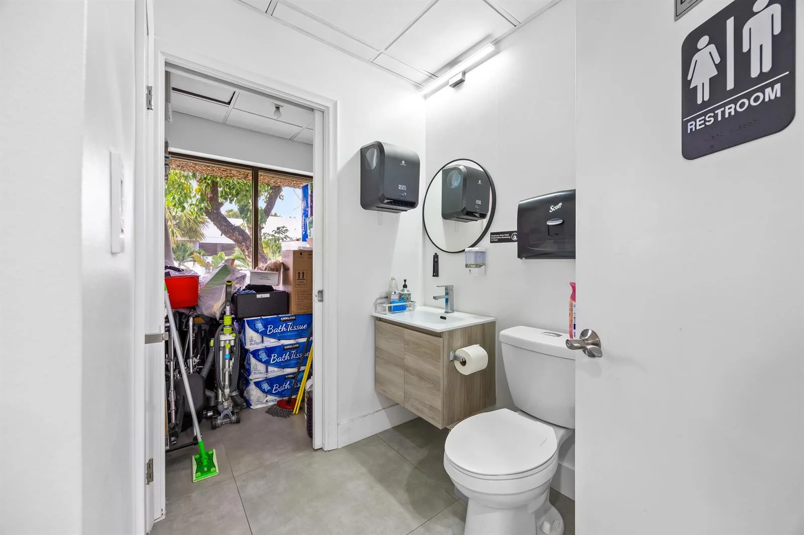 150 NW 70th Avenue # 03, Plantation, FL 33317 photo 5