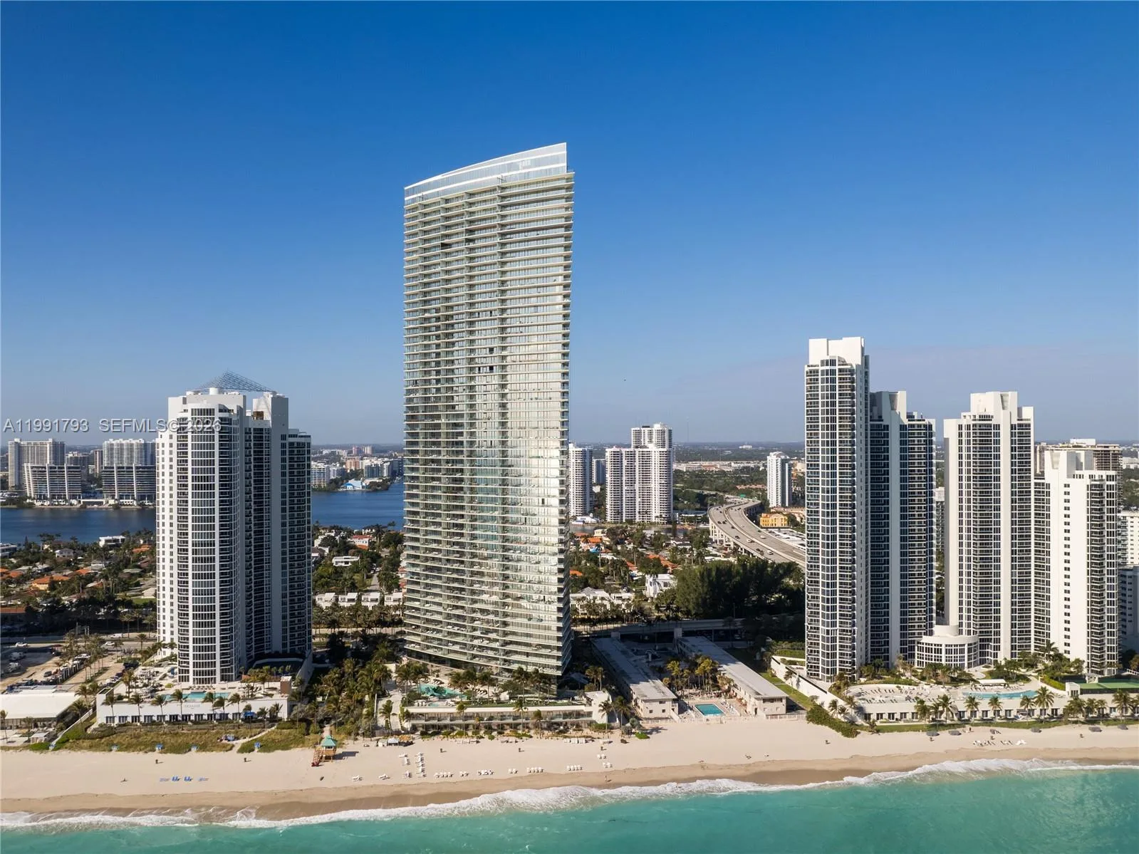 18975 Collins Ave # 905, Sunny Isles Beach, FL 33160 — zdjęcie 2