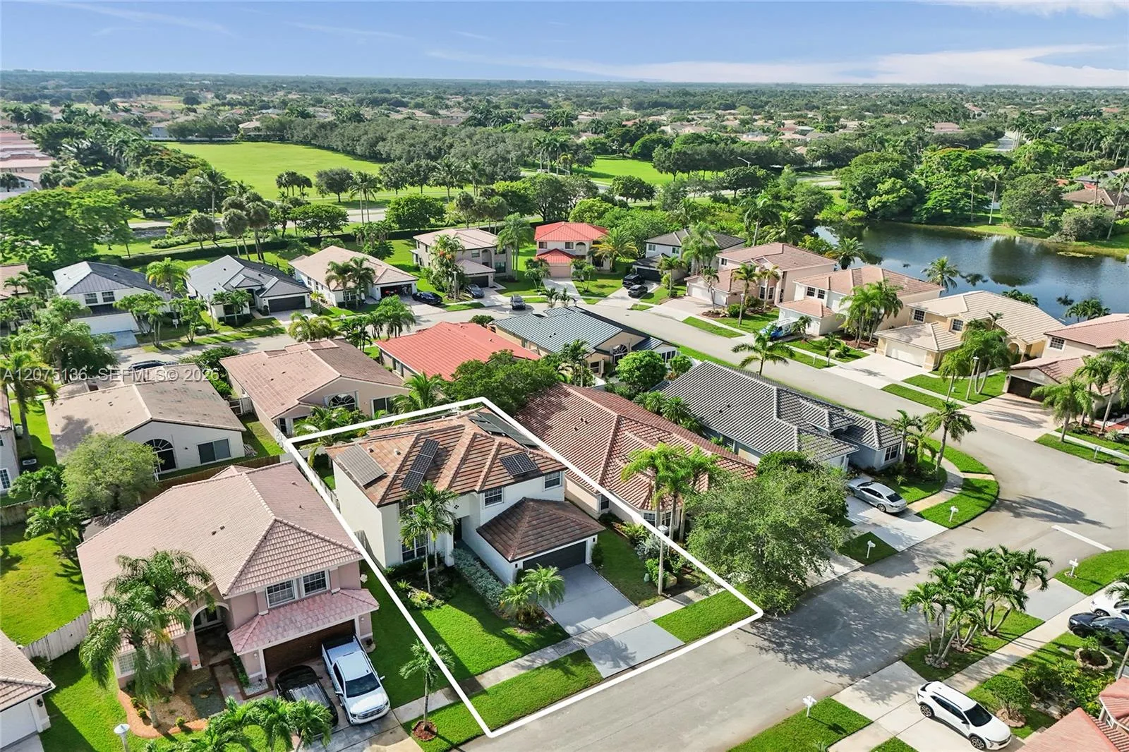 1933 SW 180th Ter, Miramar, FL 33029 photo 3