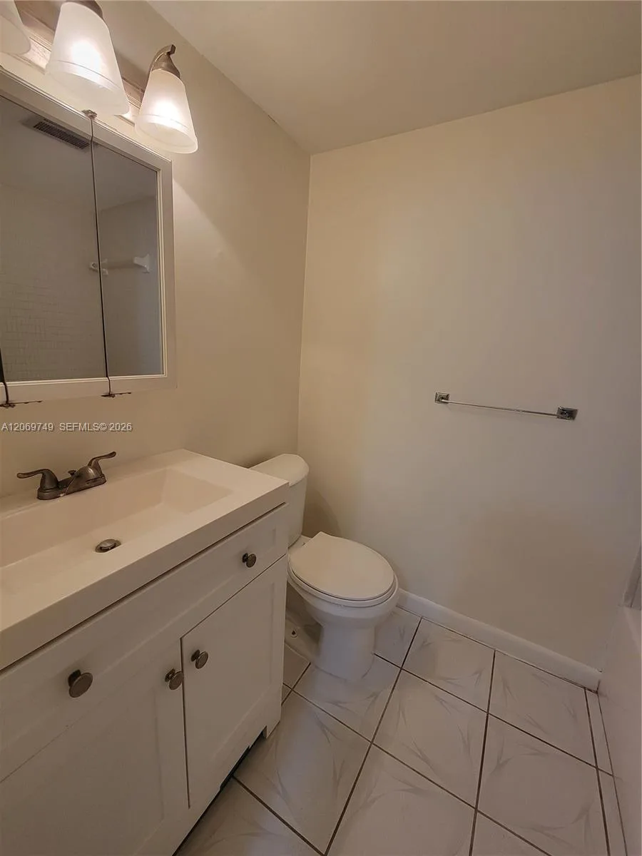 1425 Arthur St # 101A, Hollywood, FL 33020 photo 7