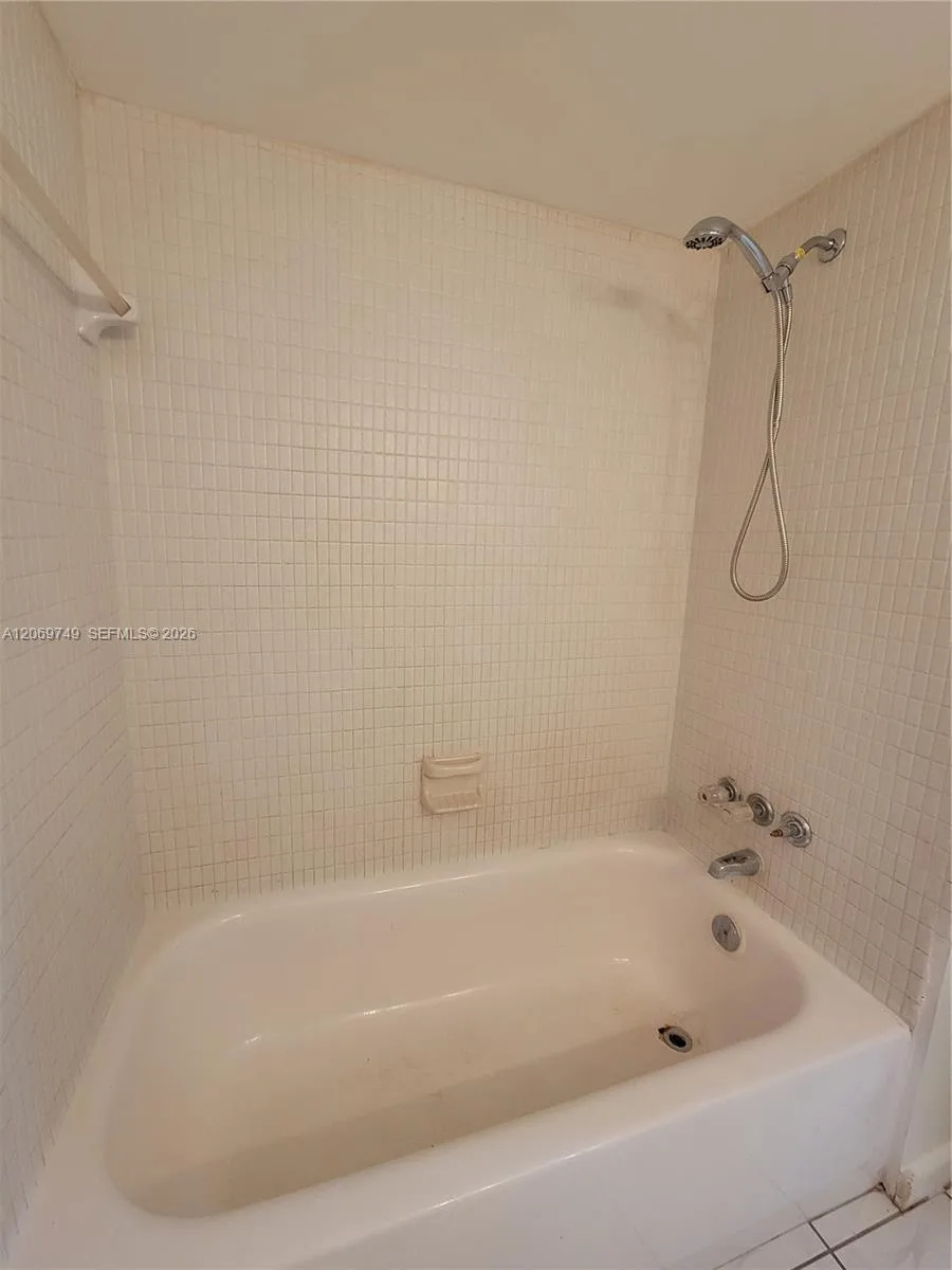 1425 Arthur St # 101A, Hollywood, FL 33020 photo 8