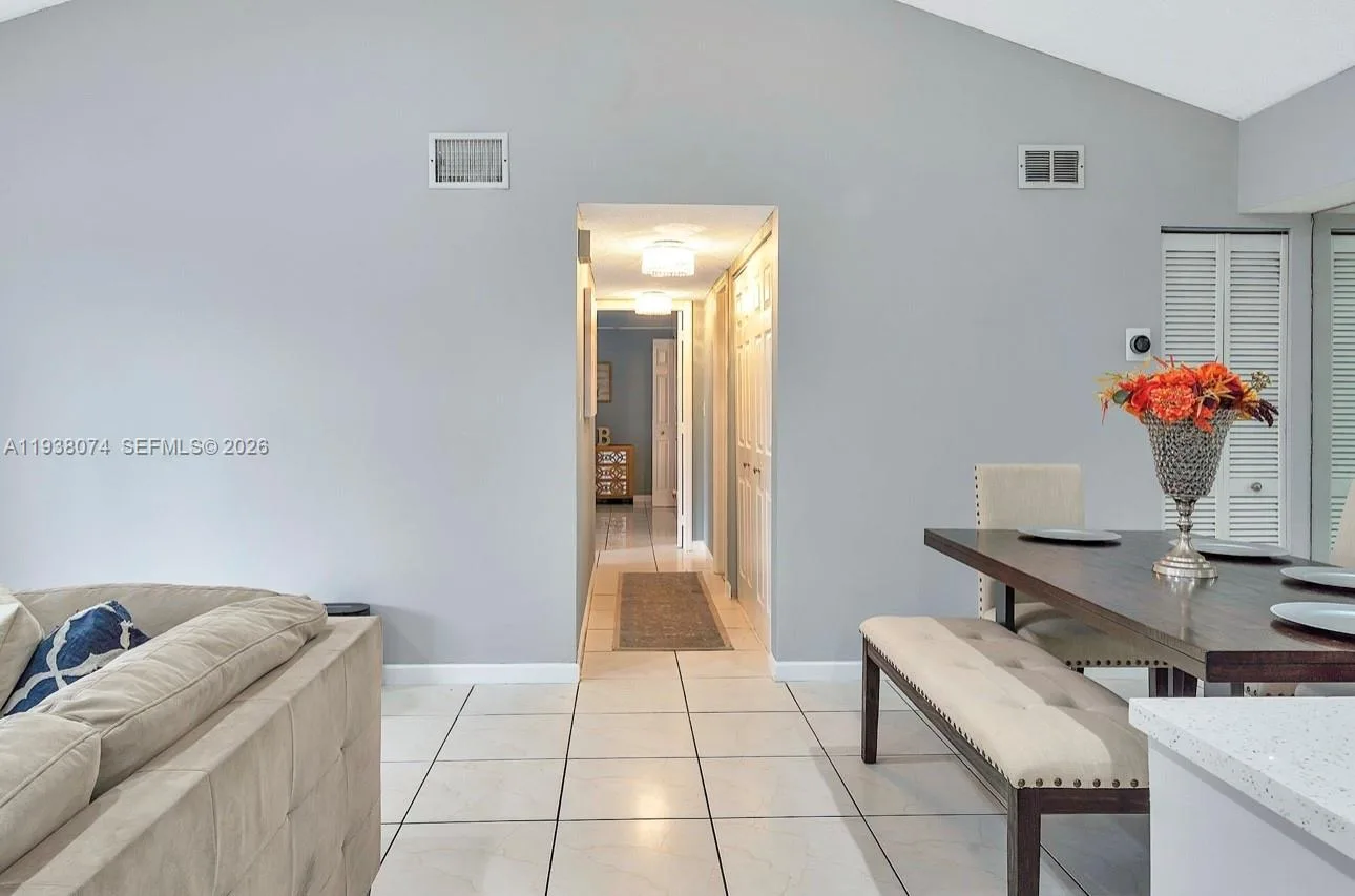 3001 N Oakland Forest Dr # 301, Oakland Park, FL 33309 photo 3