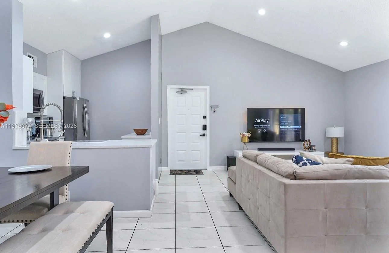 3001 N Oakland Forest Dr # 301, Oakland Park, FL 33309 photo 5