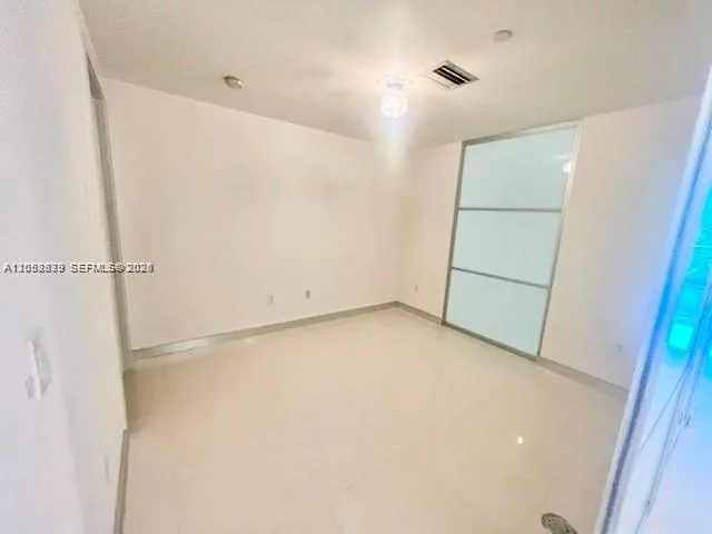 2950 NE 188th St # 231, Aventura, FL 33180 photo 11