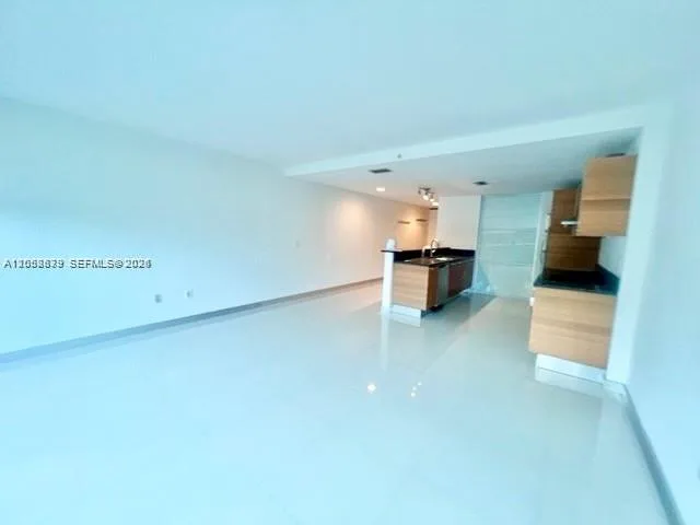 2950 NE 188th St # 231, Aventura, FL 33180 photo 3