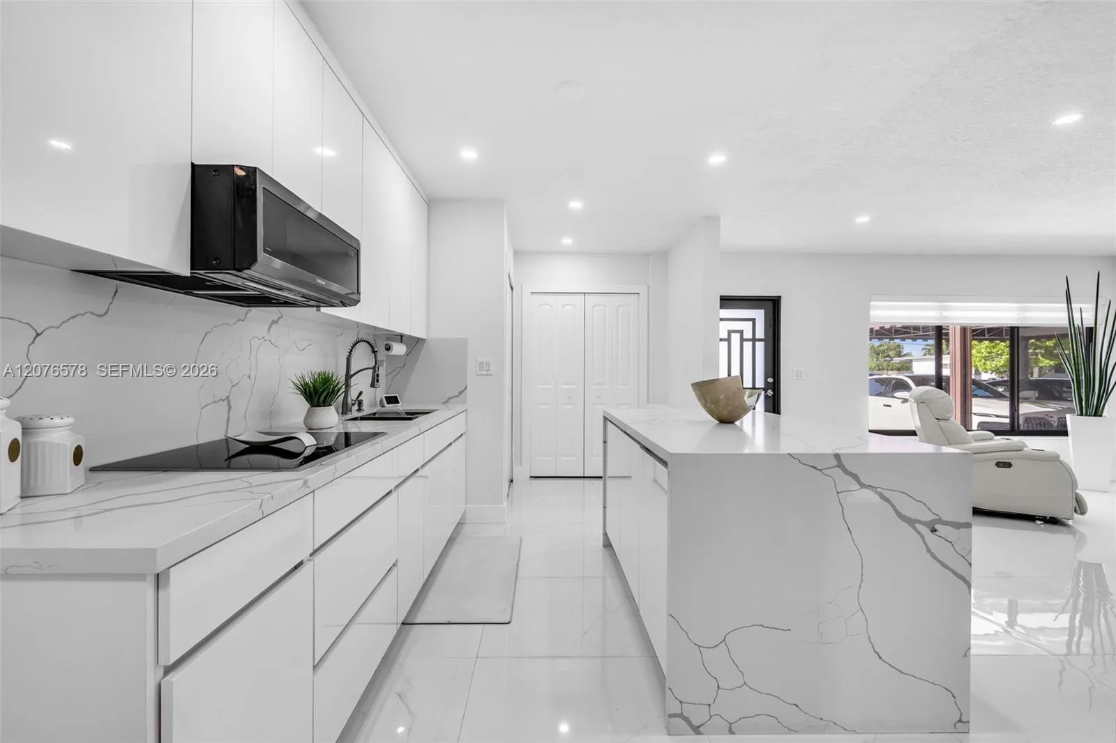 1270 W 64th Ter, Hialeah, FL 33012 photo 4