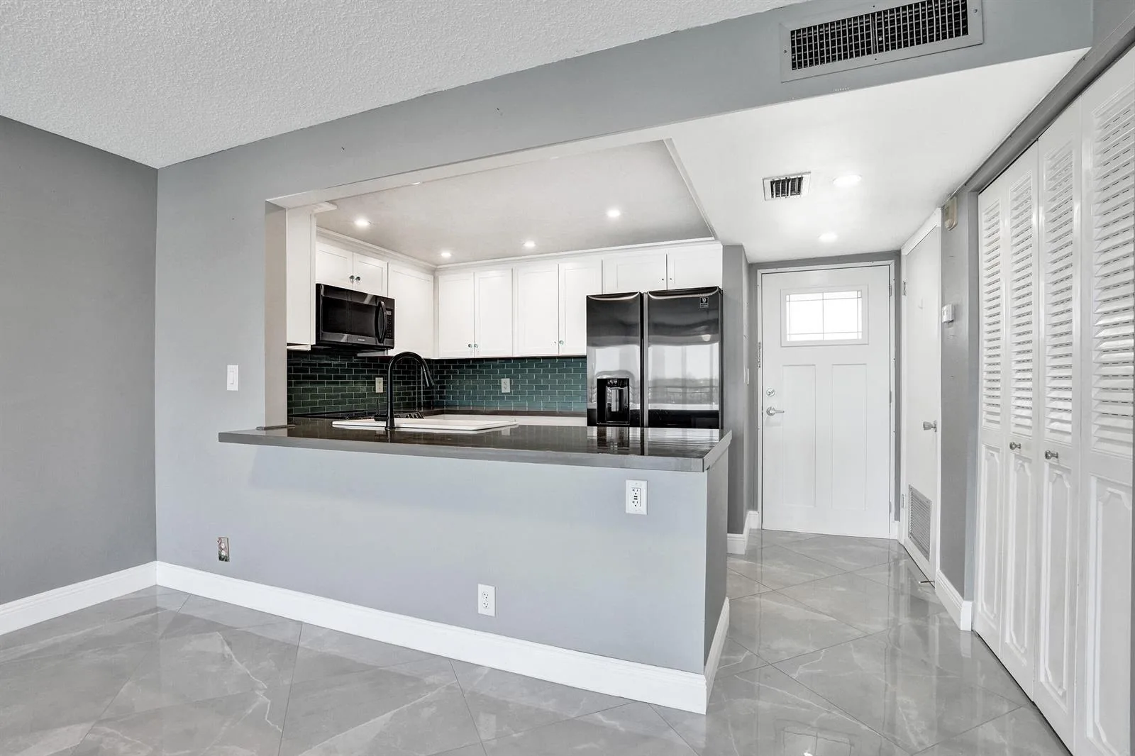 2611 N Riverside Drive # 604, Pompano Beach, FL 33062 photo 10