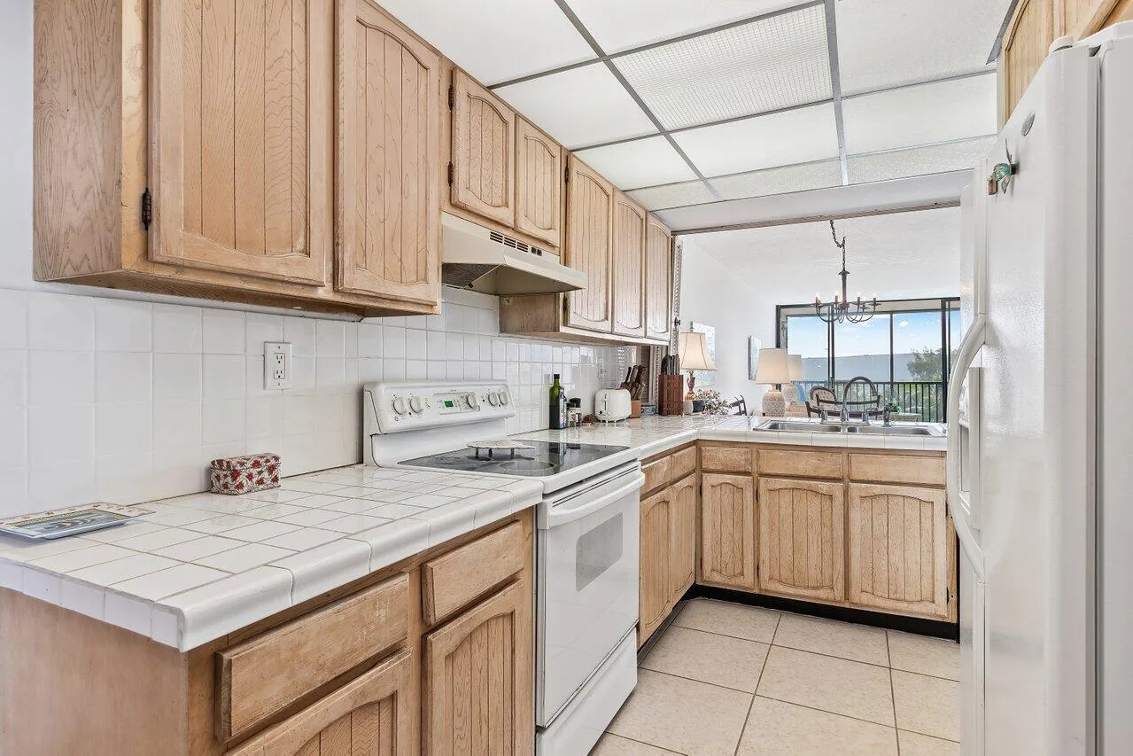 13 Royal Palm Way # 602, Boca Raton, FL 33432 photo 3