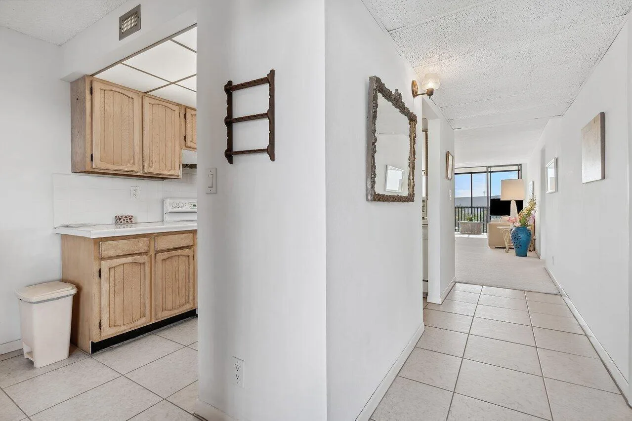 13 Royal Palm Way # 602, Boca Raton, FL 33432 photo 4