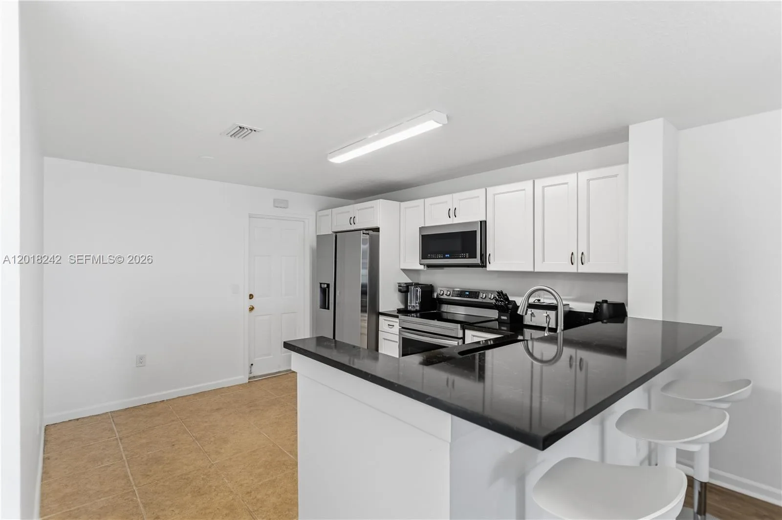 4065 Crystal Lake Dr, Deerfield Beach, FL 33064 photo 7