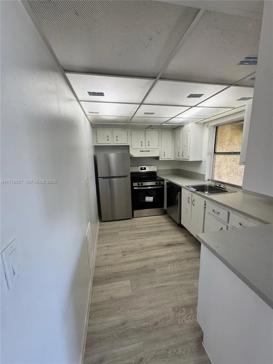 4241 NW 19th St # 170, Lauderhill, FL 33313