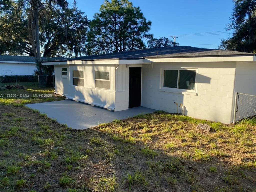 1204 LAKE ELBERT, Winter Haven, FL 33880 photo 4