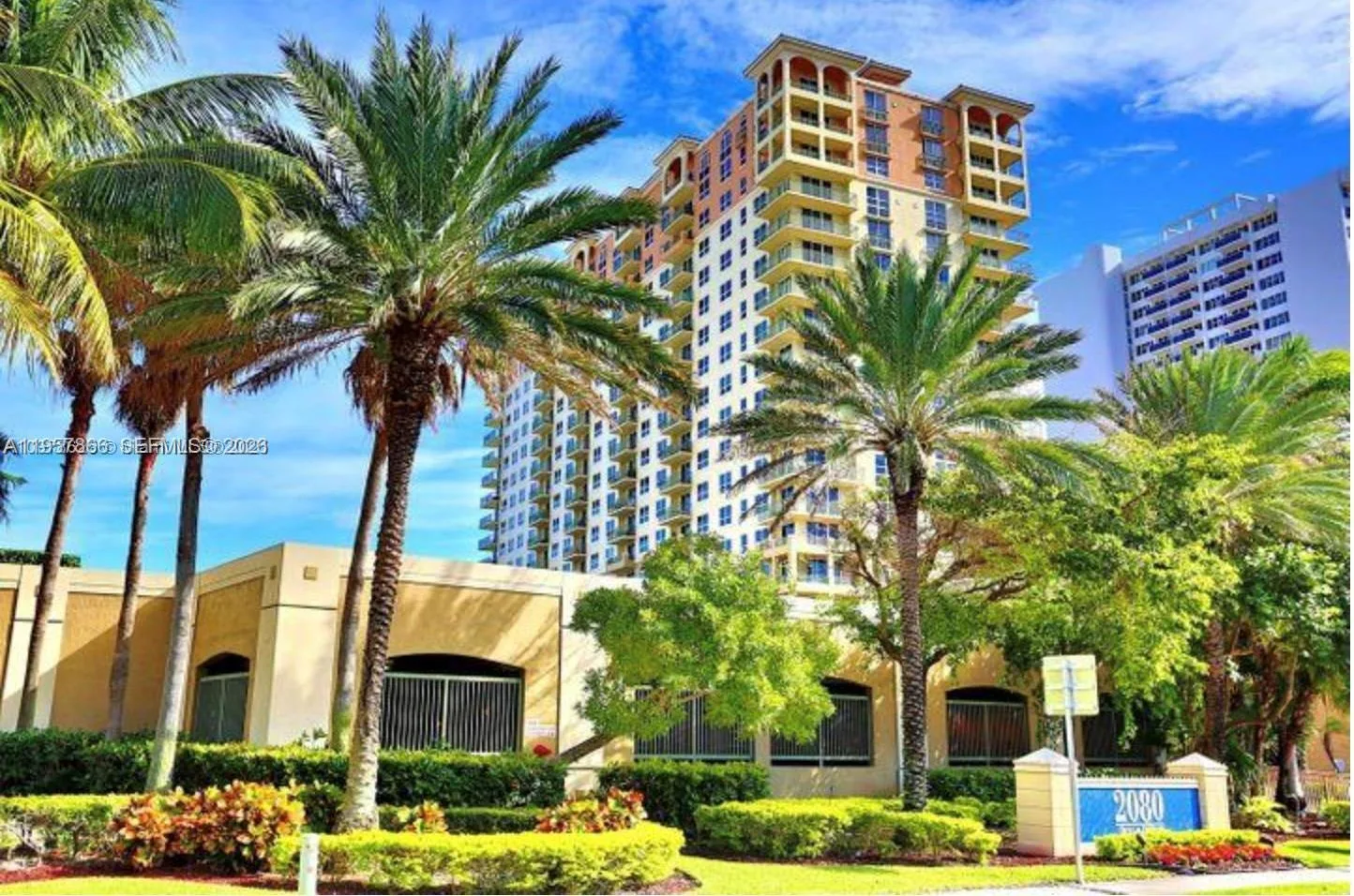 2080 S Ocean Dr # 303, Hallandale Beach, FL 33009