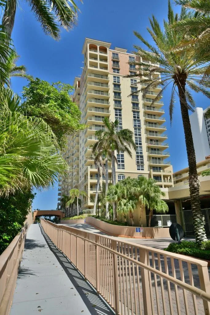 2080 S Ocean Dr # 303, Hallandale Beach, FL 33009 photo 4