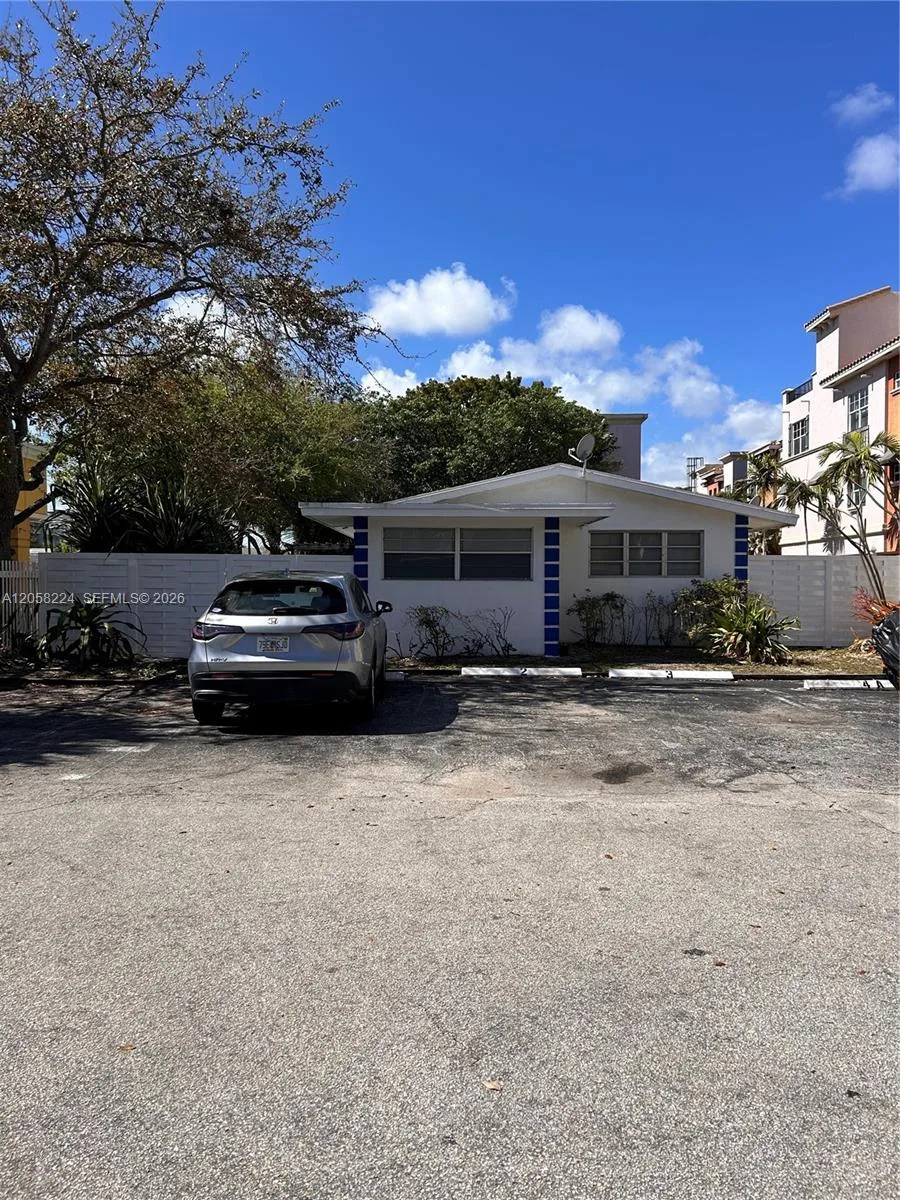 1019 NE 17th Ter # 1, Fort Lauderdale, FL 33304 photo 2