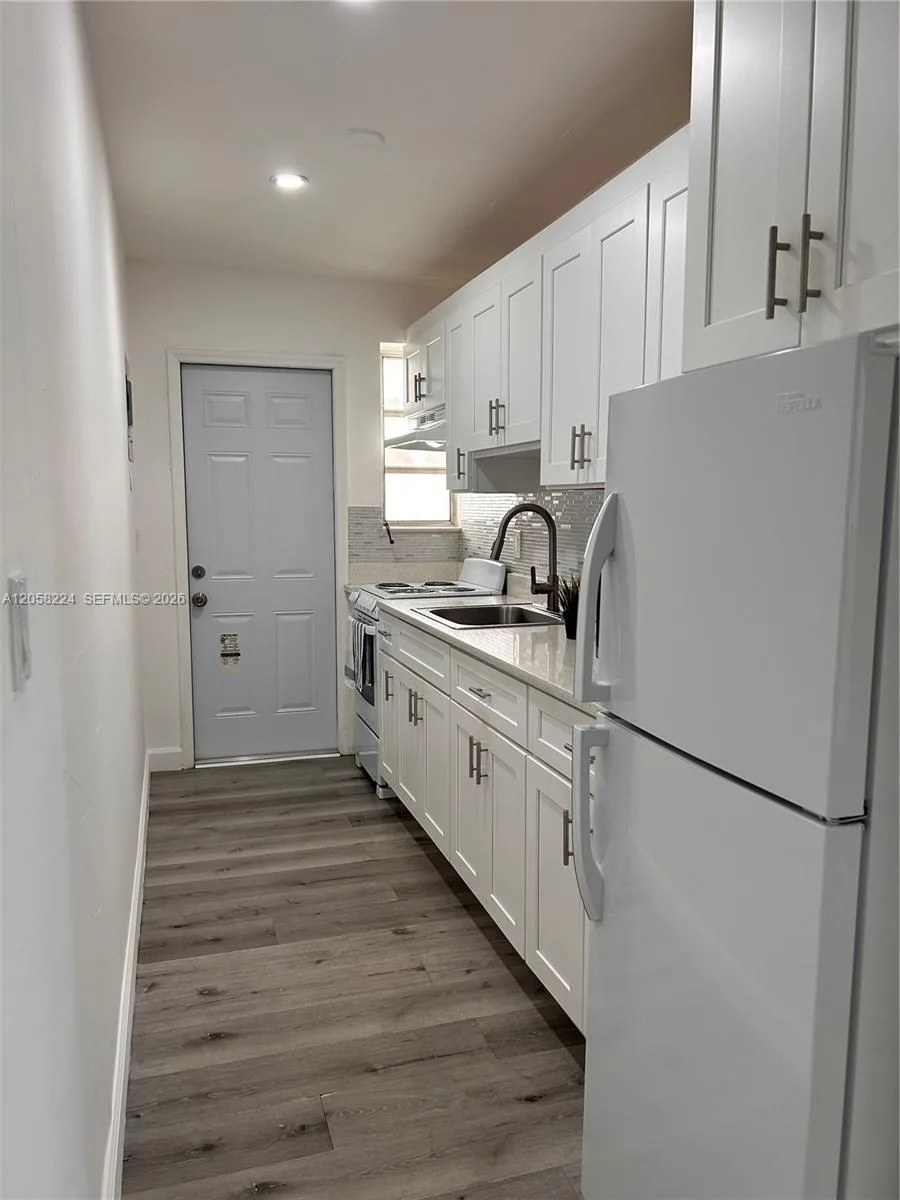 1019 NE 17th Ter # 1, Fort Lauderdale, FL 33304 photo 4